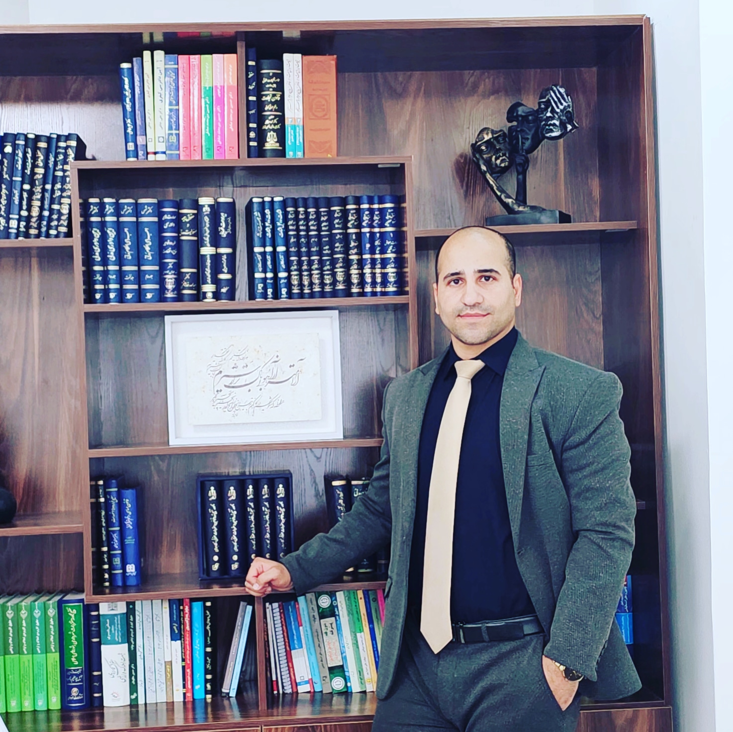 فرزام بهمنش 